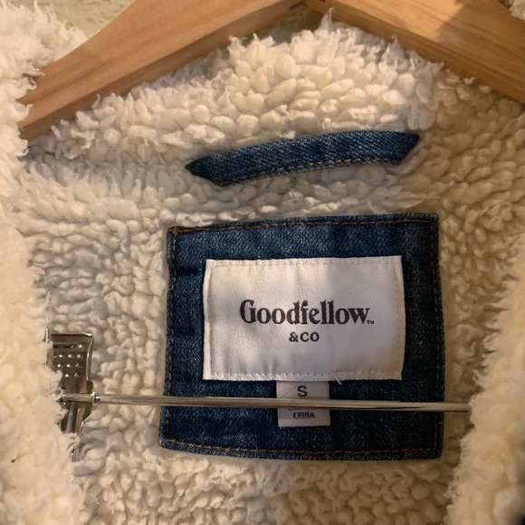 Jacket - Picture 3 of 4